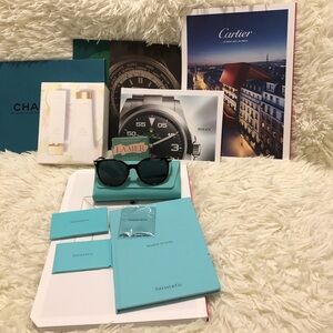 Tiffany & Co. Black Sunglasses(Free La Mer the eye concentrate & Mystery Clothes